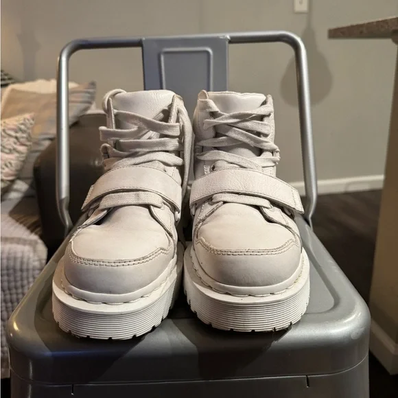 Dr. Marten’s Zuma II Women’s Leather Chunky Boots - Picture 12 of 12